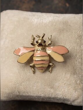 Vintage Signed CRAFT Pink & Cream Enamel Bee Brooch
